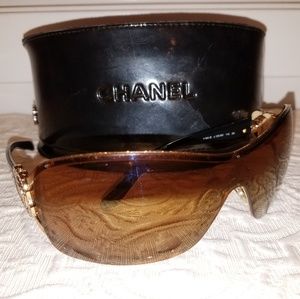 Chanel 4164-B sunglasses
